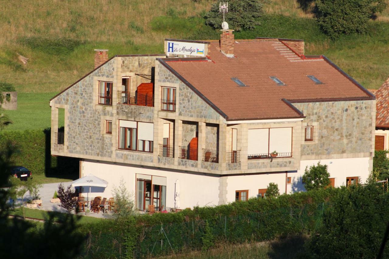 Hosteria La Moraleja Solares Exterior photo